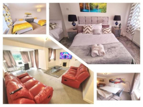 Stunning! 3 Bed Entire House with Free Parking